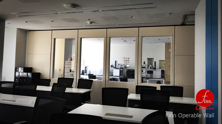 Meeting Room @Bangkok :: Finn Movable wall systems & Operable wall systems