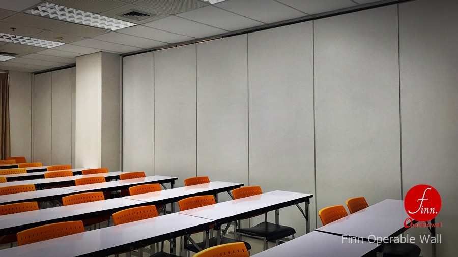 Srinakharinwirot University@Bangkok Meeting & Training Room :: Finn Operable wall systems