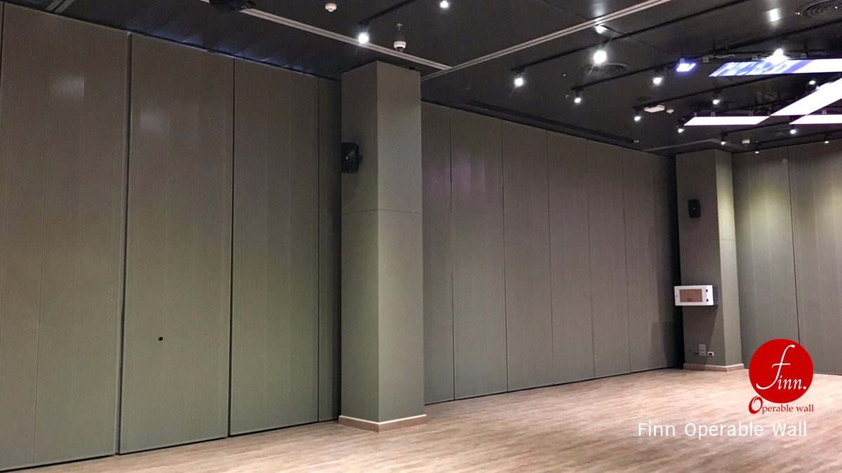 Glowfish@Bangkok :: Meeting & Training Rooms :: Finn Operable wall systems.