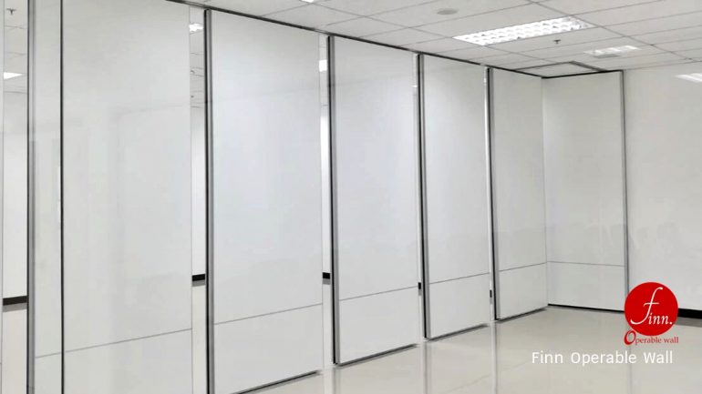 ASIA CAN :: Reference Projects. Meeting & Training Room :: Finn Operable wall systems.