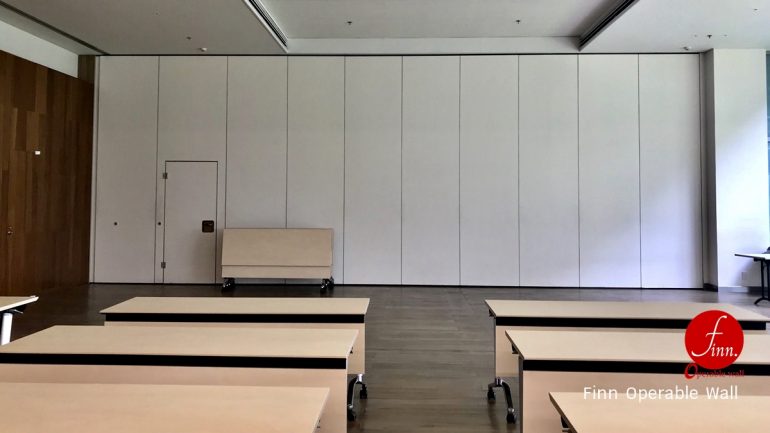 ByBUZZ@Bangkok Reference Projects. Meeting & Training Room :: Finn Operable wall systems.