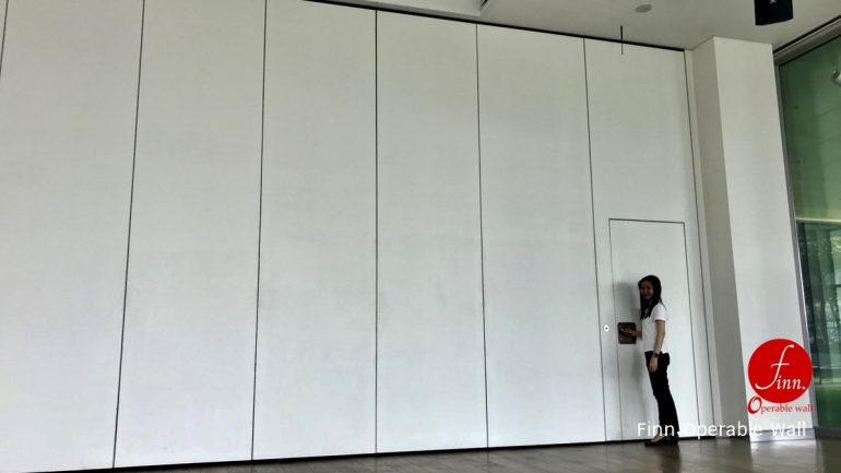 ByBUZZ@Bangkok Reference Projects. Meeting & Training Room :: Finn Operable wall systems.