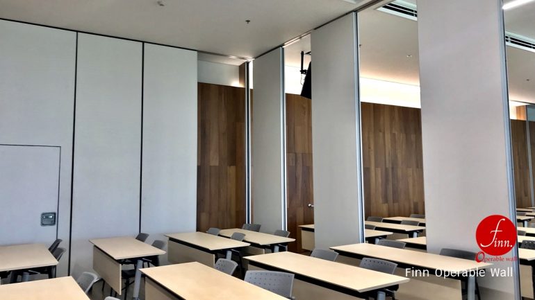 ByBUZZ@Bangkok Reference Projects. Meeting & Training Room :: Finn Operable wall systems.