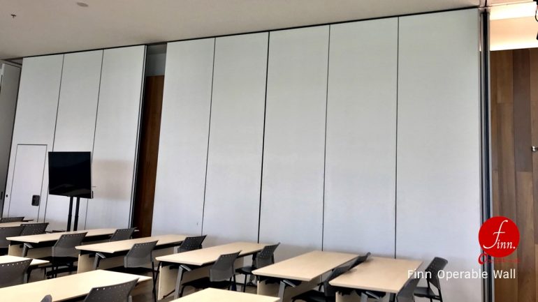 ByBUZZ@Bangkok Reference Projects. Meeting & Training Room :: Finn Operable wall systems.