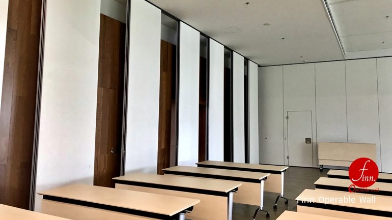 ByBUZZ@Bangkok Reference Projects. Meeting & Training Room :: Finn Operable wall systems.