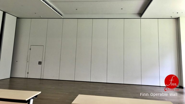 ByBUZZ@Bangkok Reference Projects. Meeting & Training Room :: Finn Operable wall systems.