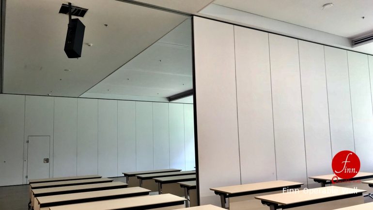 ByBUZZ@Bangkok Reference Projects. Meeting & Training Room :: Finn Operable wall systems.