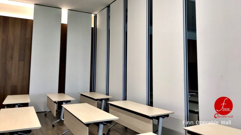 ByBUZZ@Bangkok Reference Projects. Meeting & Training Room :: Finn Operable wall systems.