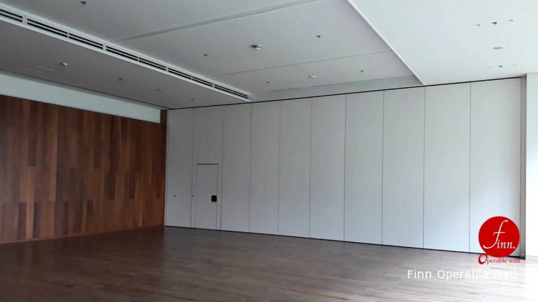 ByBUZZ@Bangkok Reference Projects. Meeting & Training Room :: Finn Operable wall systems.