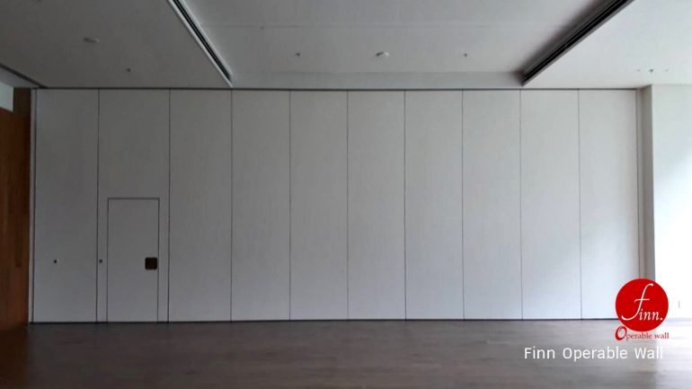 ByBUZZ@Bangkok Reference Projects. Meeting & Training Room :: Finn Operable wall systems.