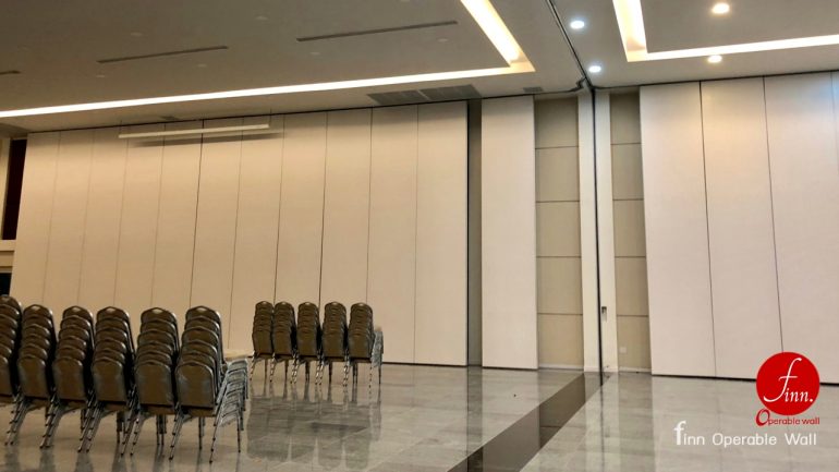 Sagate Hall@Roi-Et, Reference Projects. Convention Hall, Meeting & Training Room :: Finn Operable wall systems.