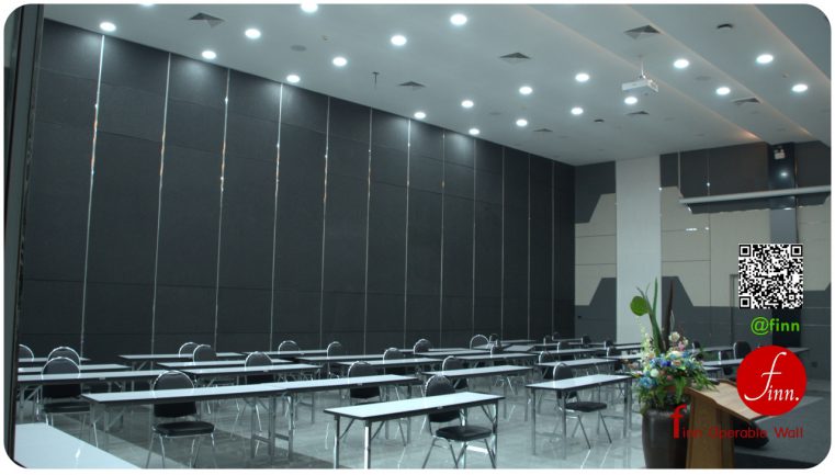 MOVABLE WALL SYSTEM @Siam Smile - BANGKOK # Reference Projects. Meeting & Training Room :: Finn Operable wall systems.